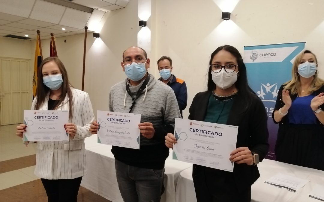 Choferes profesionales de Baños culminan talleres de prevención contra la violencia