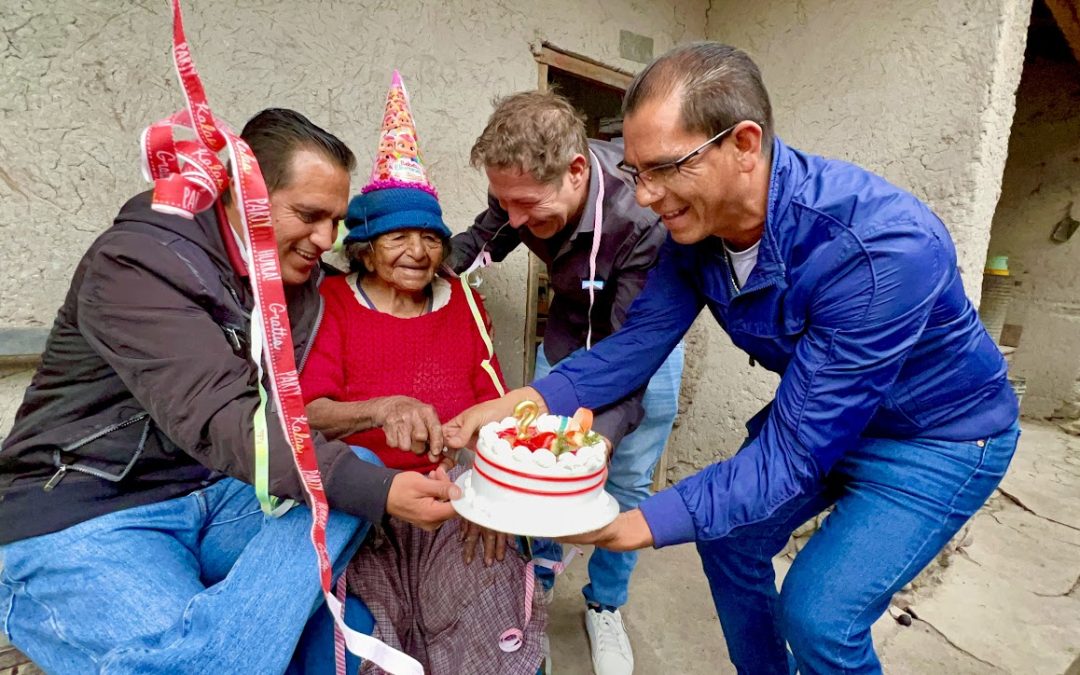 CELEBRAMOS EL CUMPLEAÑOS DE DOÑA MARÍA DE 98 AÑOS